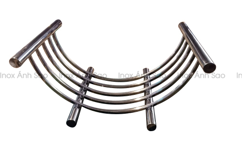 chan-ban-chu-c-inox-304-trang-bong