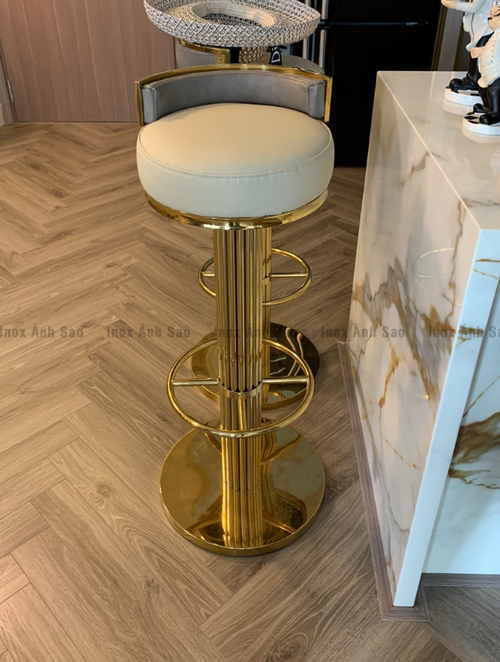 chan-ghe-bar-inox-vang-bong