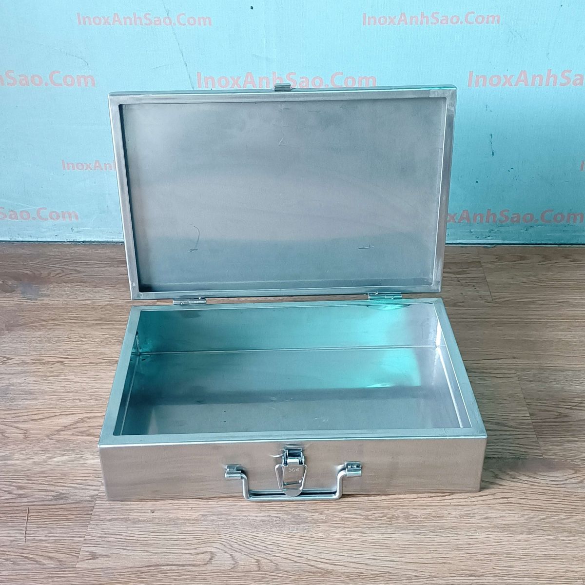 hop-dung-dung-cu-y-te-inox