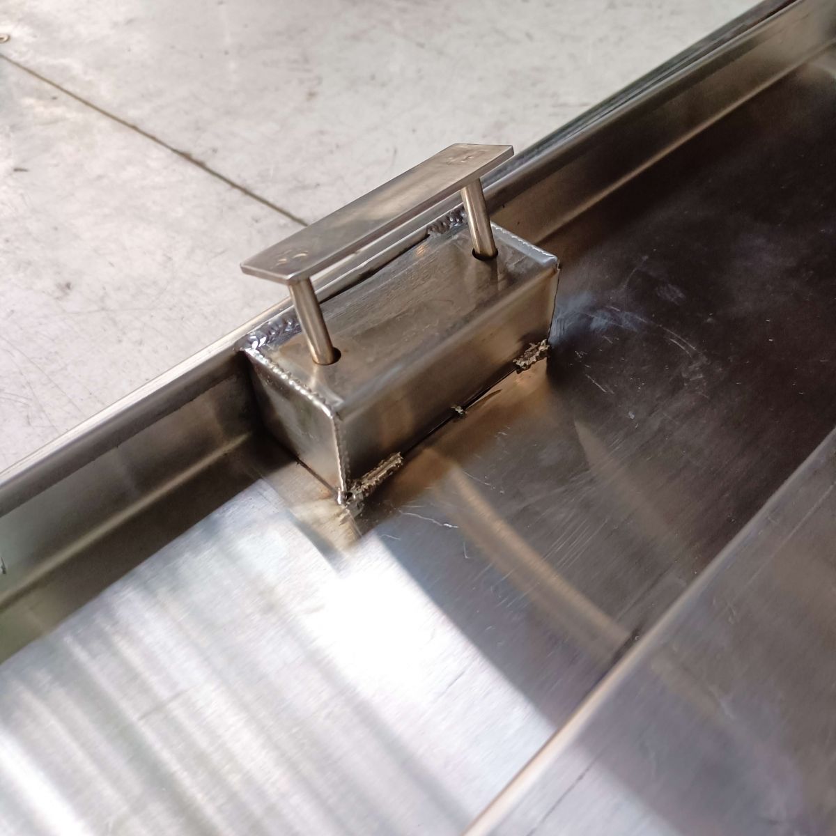 muong-thoat-nuoc-inox-304