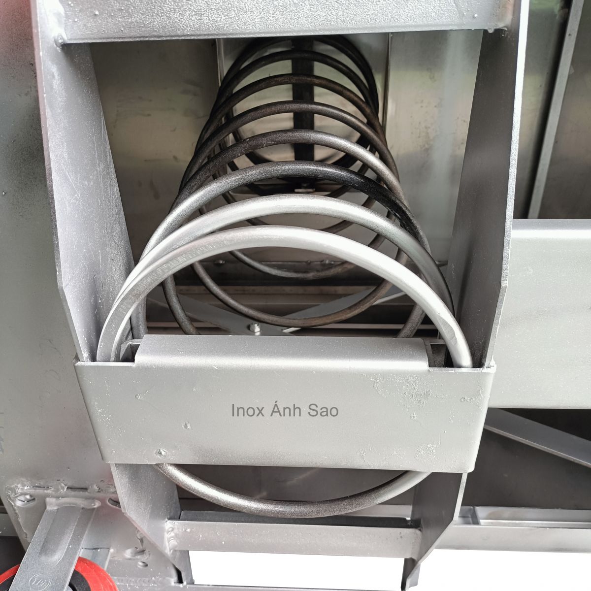 thung-hang-nang-ha-inox-304