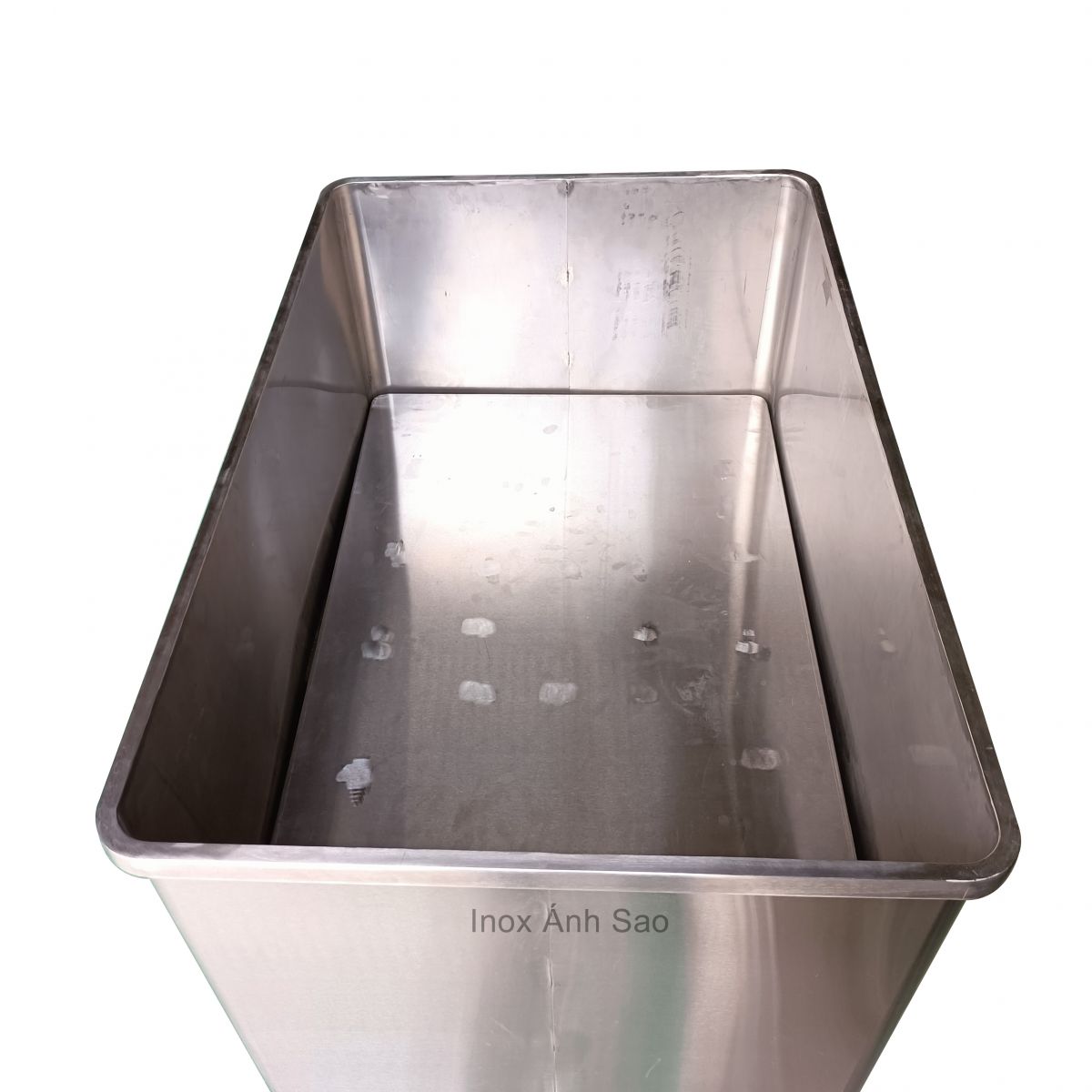 thung-hang-nang-ha-inox-304