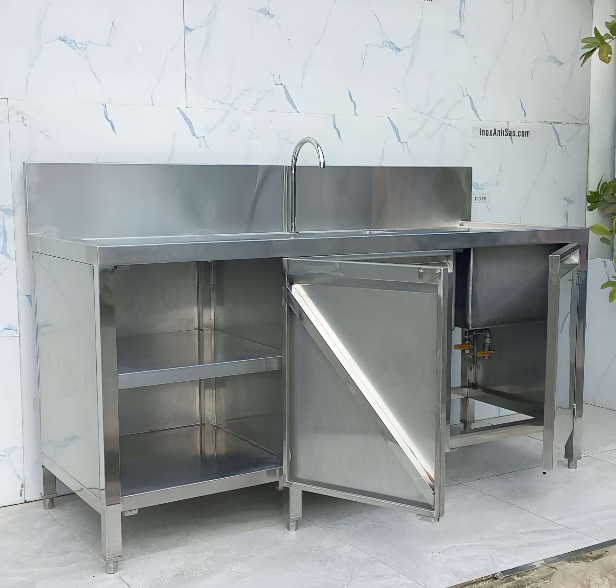 tu-bon-ngam-hoa-chat-inox