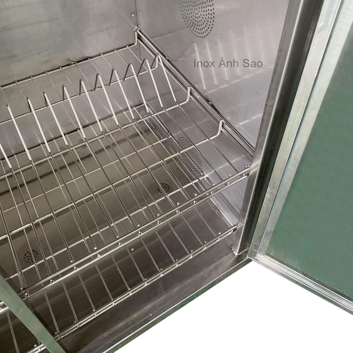tu-chen-inox-3-tang