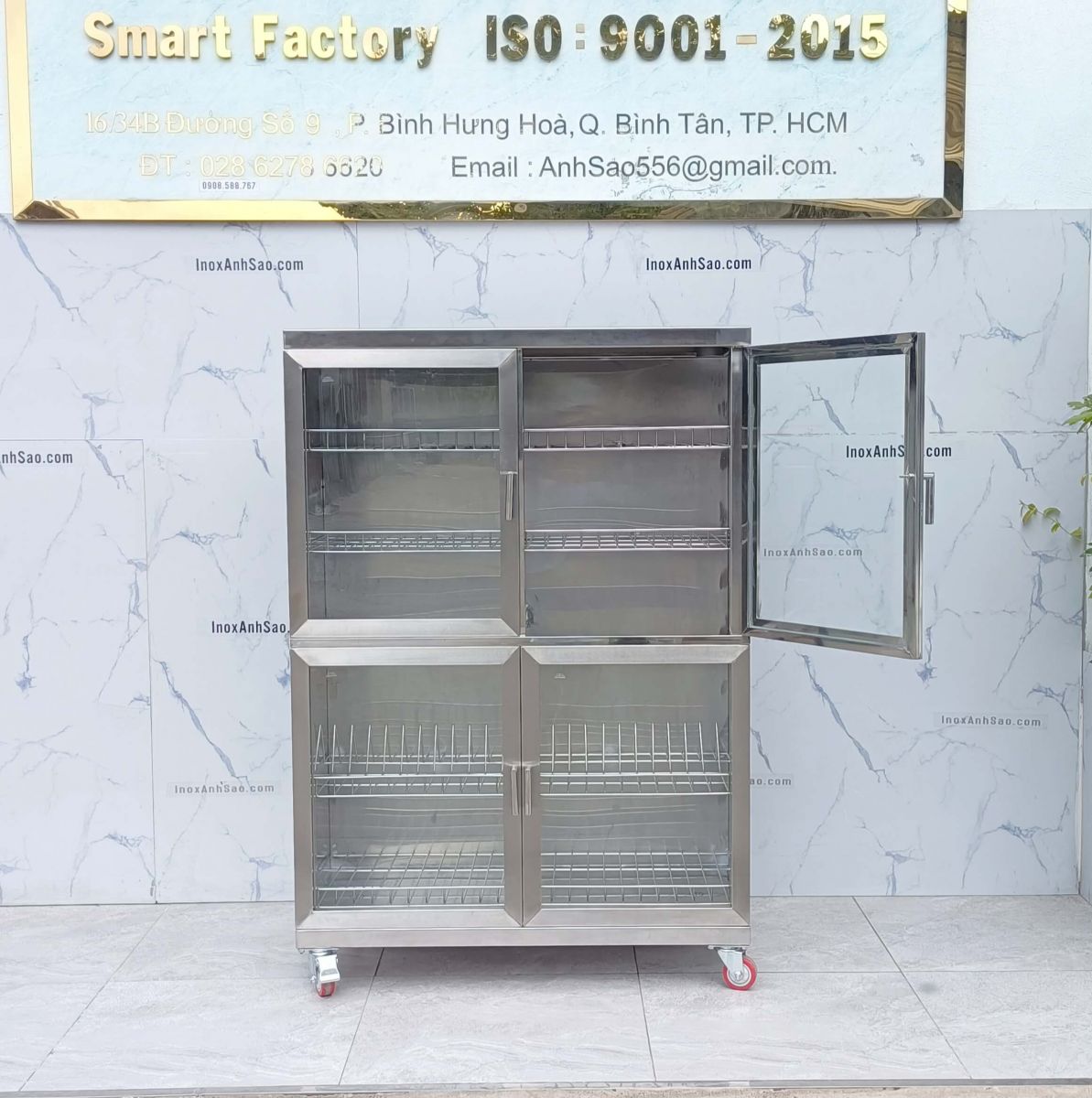tu-chen-inox-bon-canh