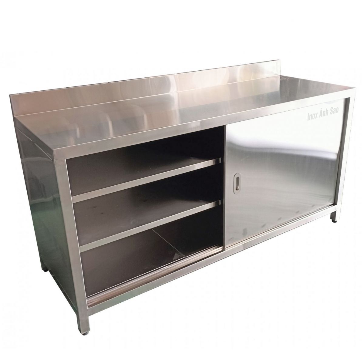 tu-ke-3-tang-cua-lua-inox