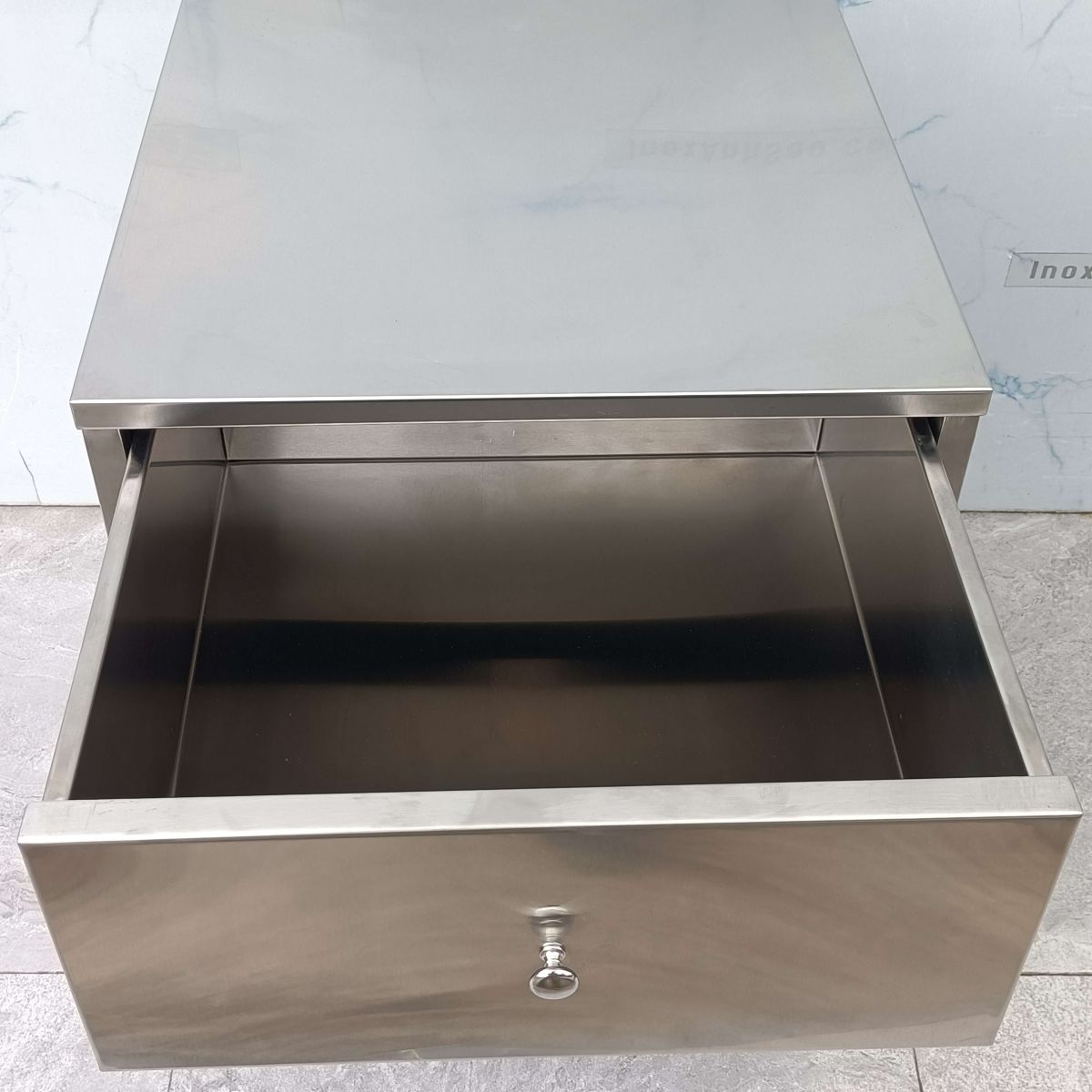 tu-inox-3-hoc