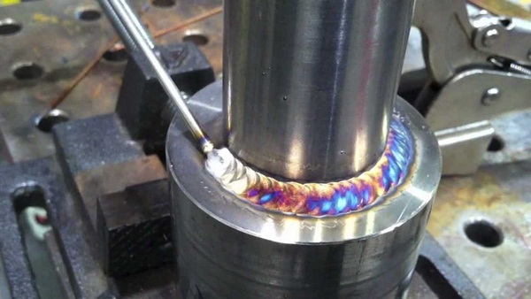 Máy MIG hạn chế hiện tượng hàn splatter