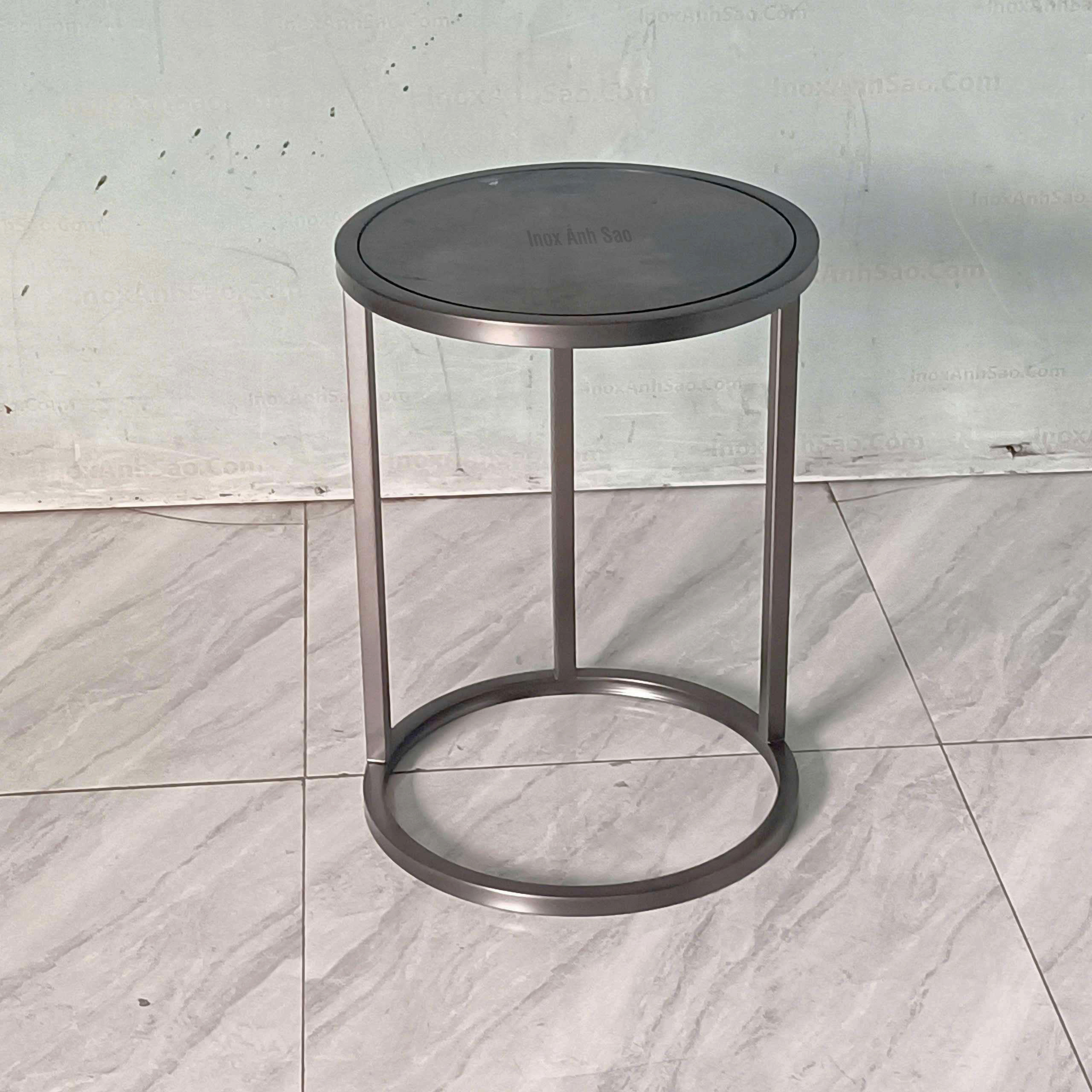 ban-tra-inox-304-ma-den-xuoc