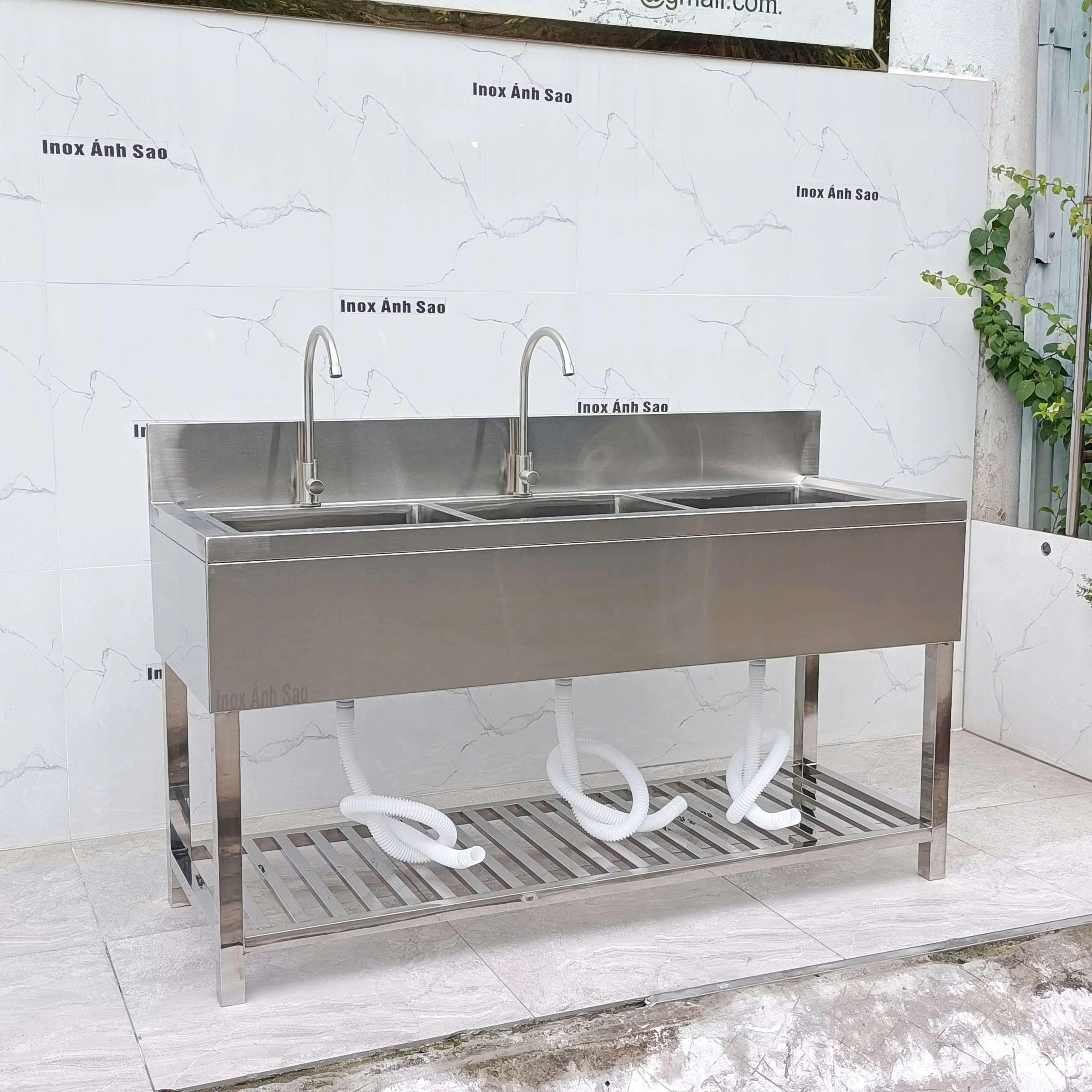 tu-bon-rua-3-hoc-inox-304
