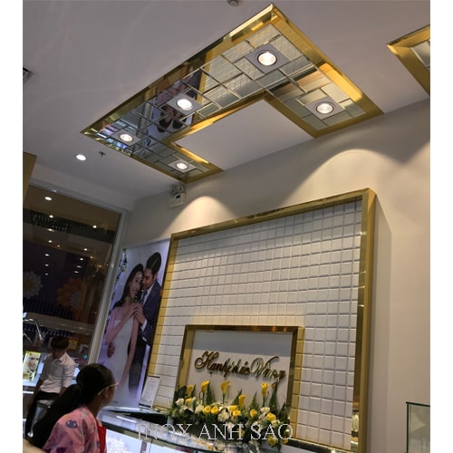 khung-inox-2235