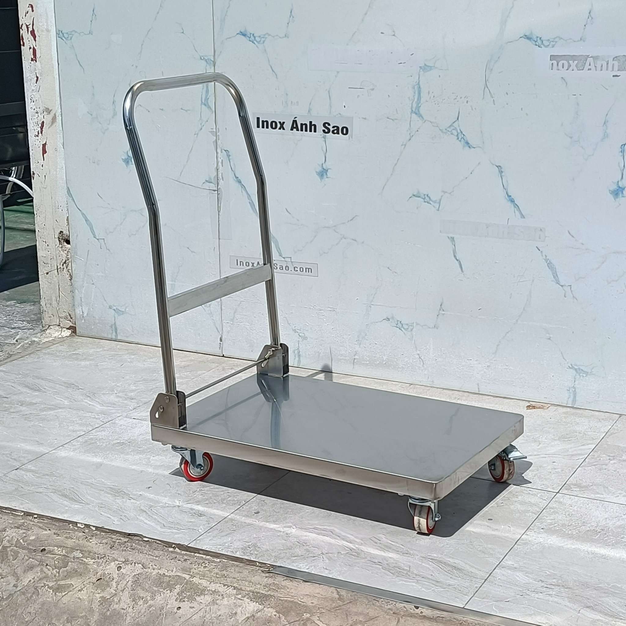 xe-day-inox-tay-gap