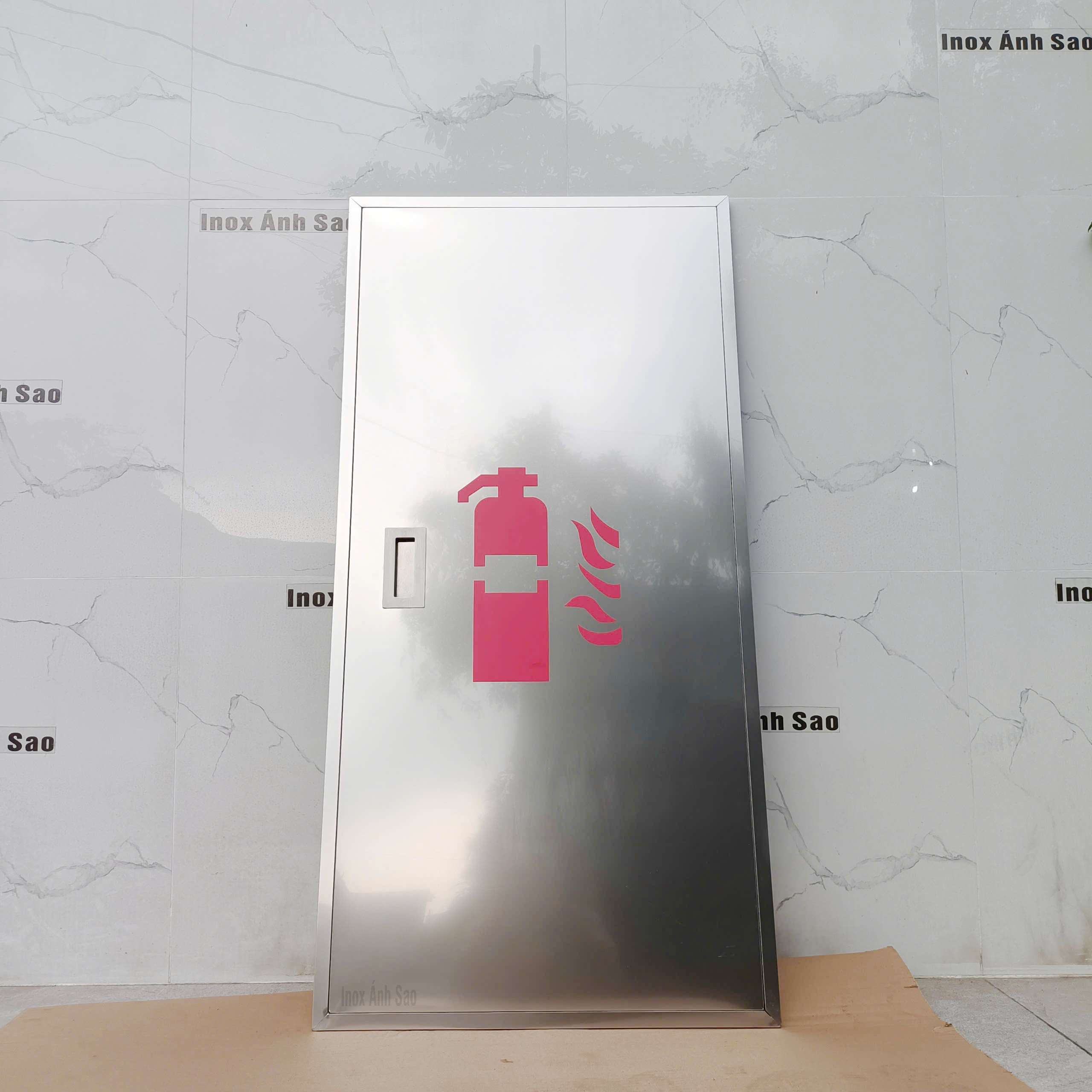khung-cua-inox-304