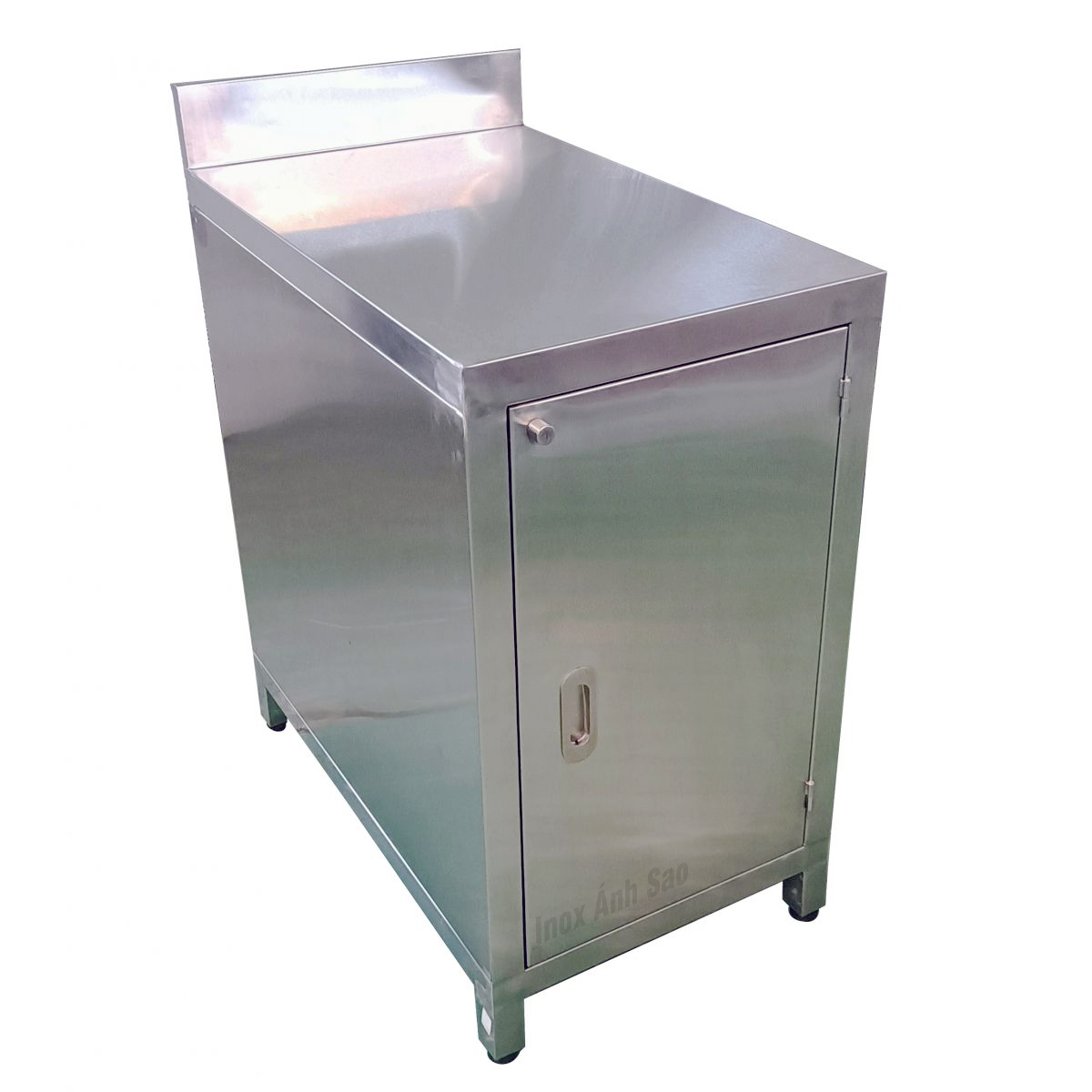 tu-ke-3-tang-canh-mo-b01