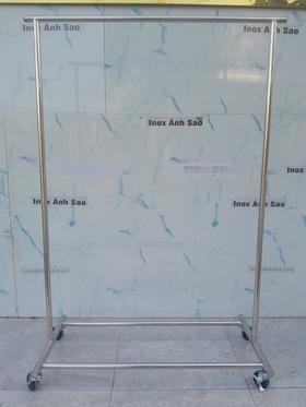 khung-treo-quan-ao-inox