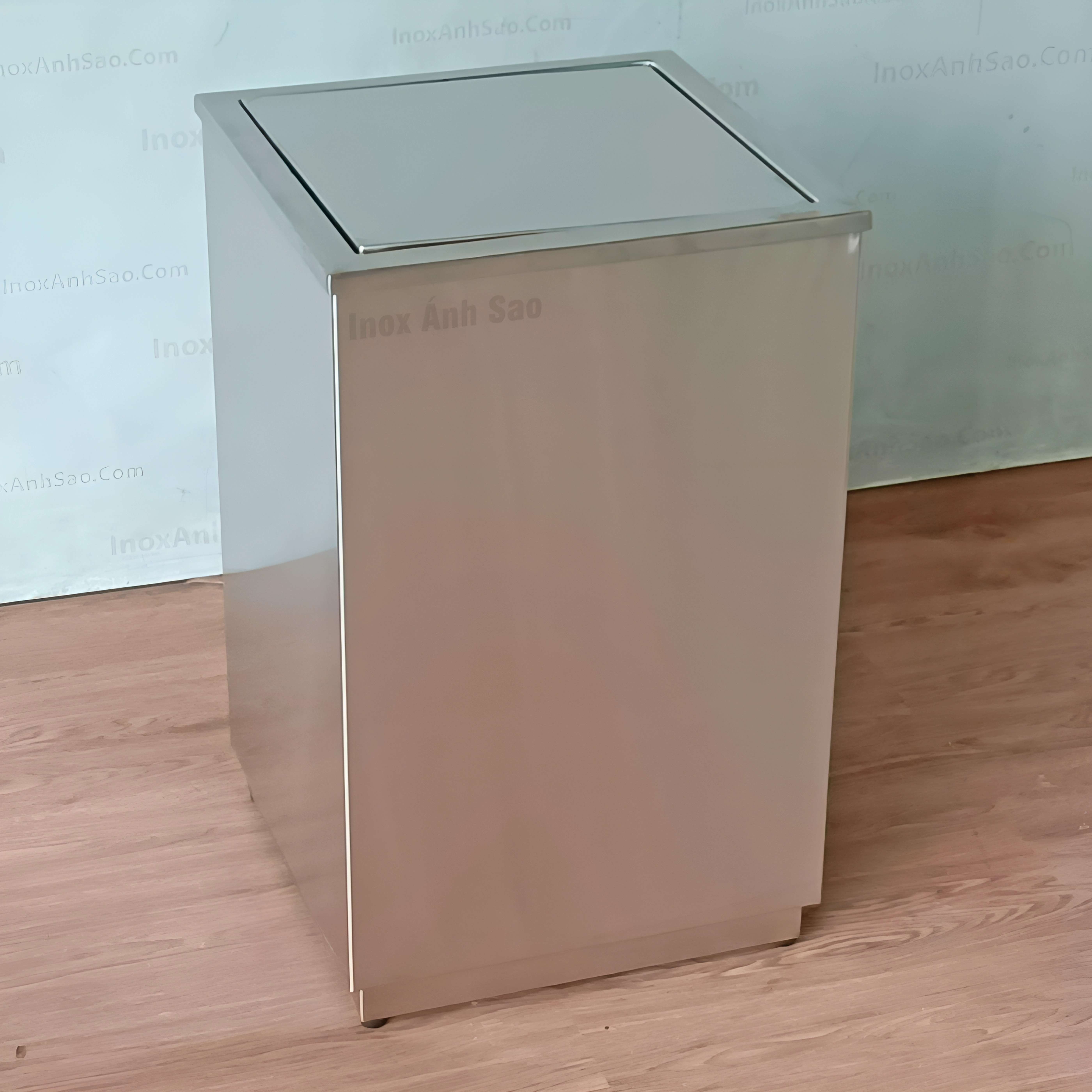 thung-rac-vuong-nap-lat-inox-l11