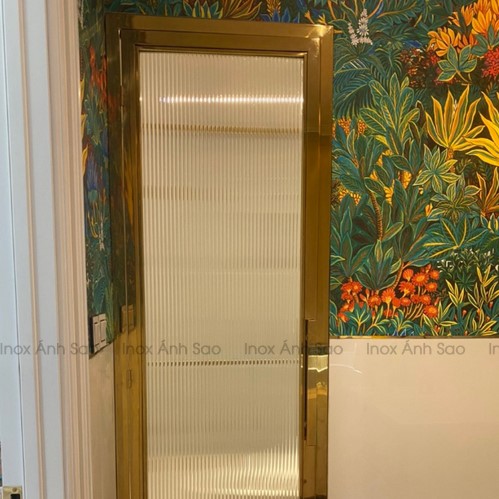cua-inox-304-ma-vang-bong-d150722