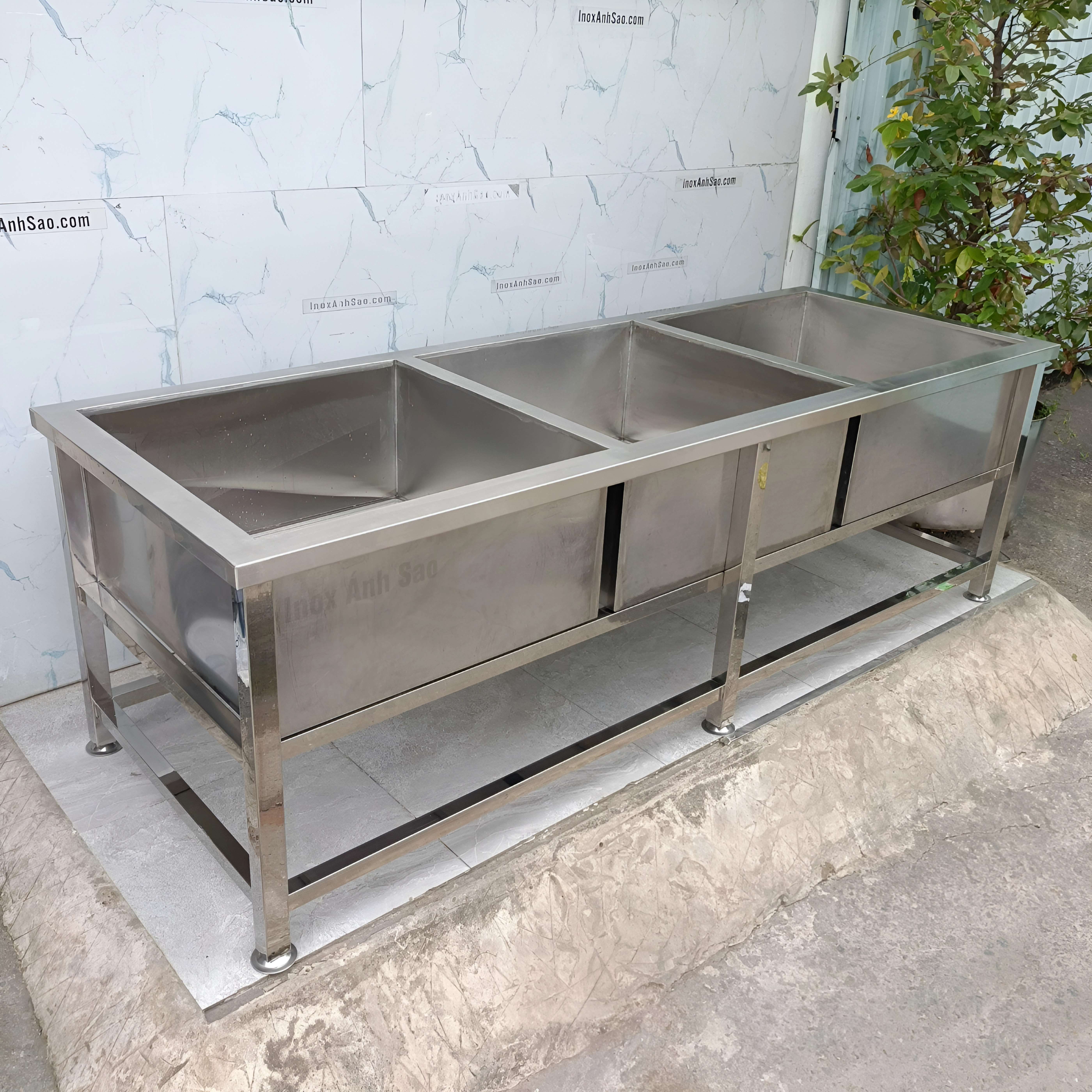 bon-rua-inox-3-hoc-b46
