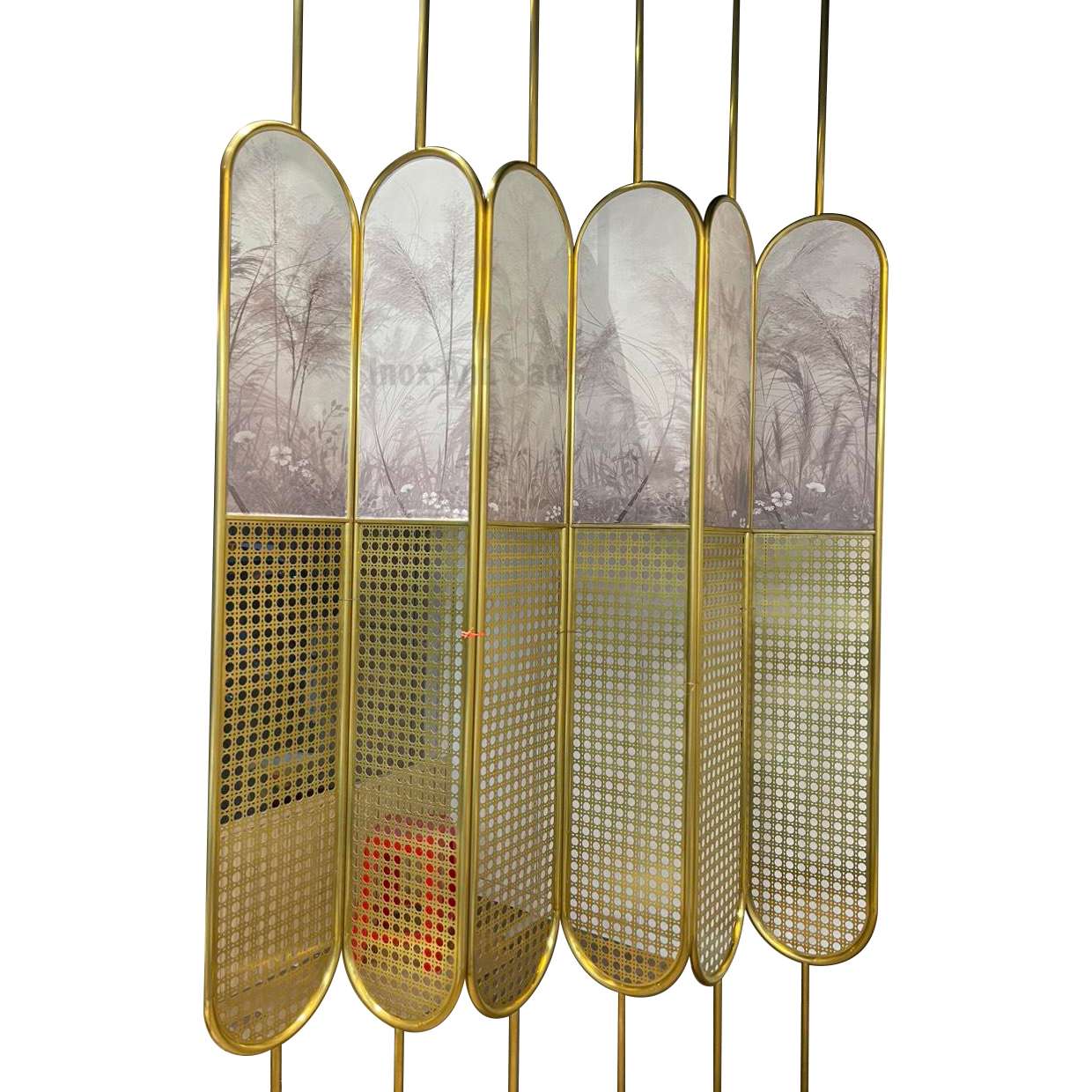 khung-vach-ngan-inox-304-ma-vang-xuoc-100723d