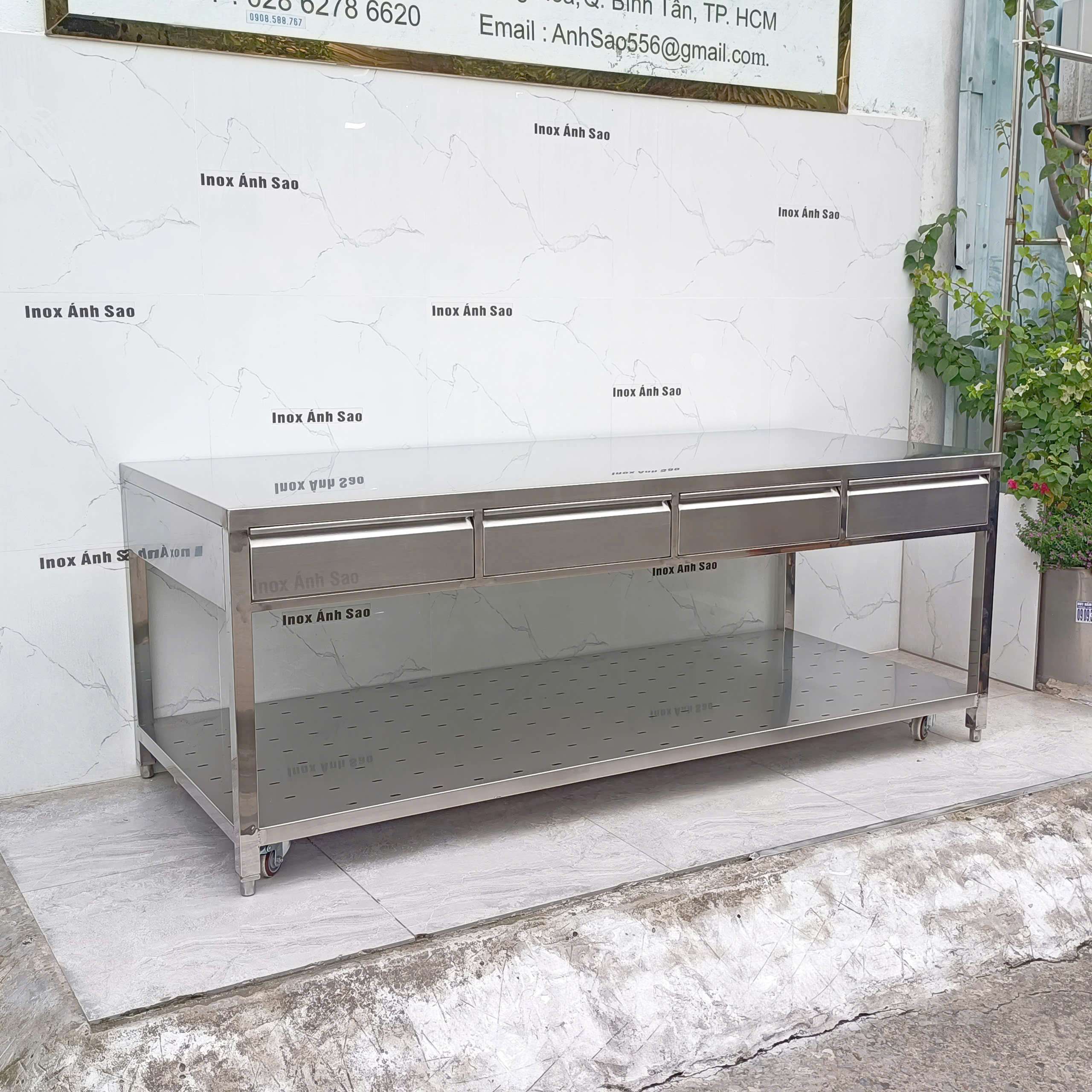 ban-inox-co-hoc-keo